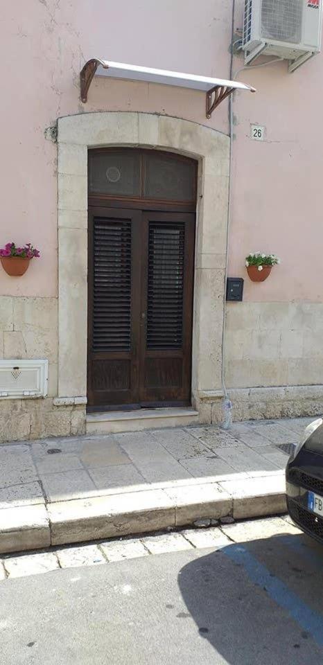 Apartamento Casa Gentile Giovinazzo Exterior foto